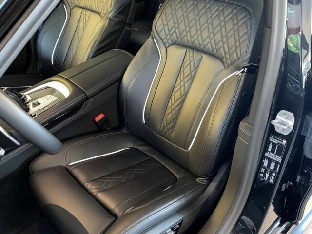 Черный БМВ 7 Серия, объемом двигателя 0 л и пробегом 8 тыс. км за 49400 $, фото 16 на Automoto.ua