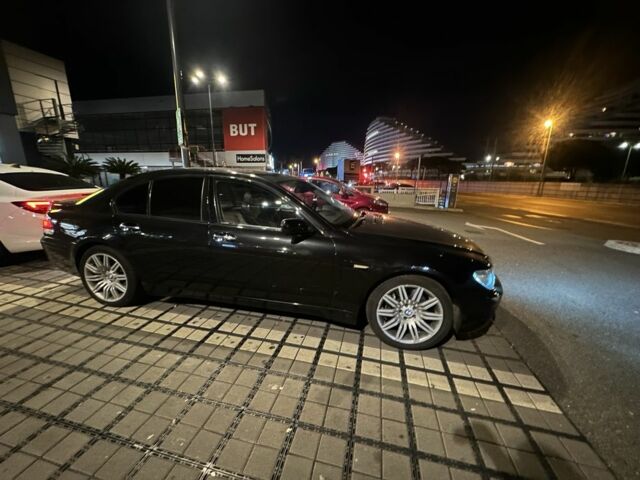 Черный БМВ 7 Серия, объемом двигателя 3 л и пробегом 220 тыс. км за 10530 $, фото 3 на Automoto.ua