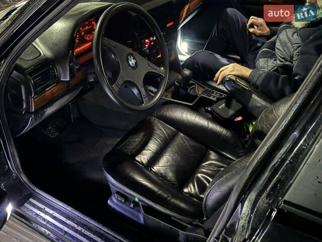 Чорний БМВ 7 Серія, об'ємом двигуна 3.5 л та пробігом 380 тис. км за 2350 $, фото 13 на Automoto.ua