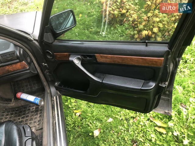 Черный БМВ 7 Серия, объемом двигателя 3.5 л и пробегом 250 тыс. км за 2100 $, фото 11 на Automoto.ua