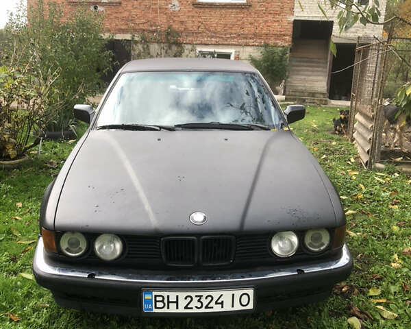 Черный БМВ 7 Серия, объемом двигателя 3.5 л и пробегом 250 тыс. км за 2100 $, фото 1 на Automoto.ua