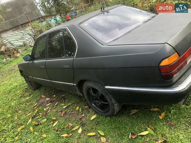 Черный БМВ 7 Серия, объемом двигателя 3.5 л и пробегом 250 тыс. км за 2100 $, фото 4 на Automoto.ua