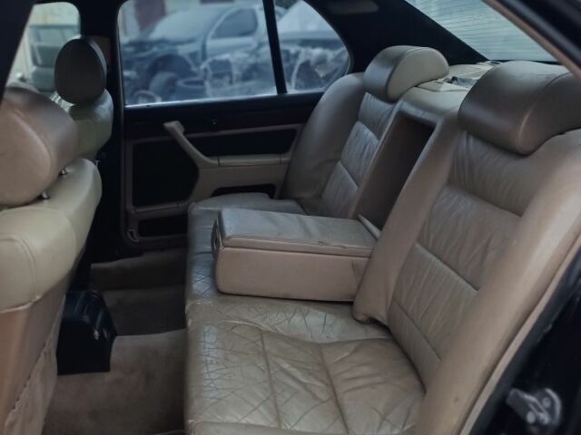 Черный БМВ 7 Серия, объемом двигателя 3.5 л и пробегом 333 тыс. км за 1600 $, фото 2 на Automoto.ua