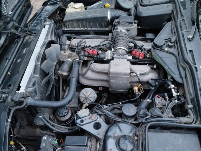 Черный БМВ 7 Серия, объемом двигателя 3.5 л и пробегом 50 тыс. км за 2376 $, фото 13 на Automoto.ua