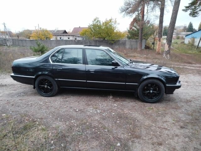 Черный БМВ 7 Серия, объемом двигателя 3.5 л и пробегом 50 тыс. км за 2376 $, фото 9 на Automoto.ua