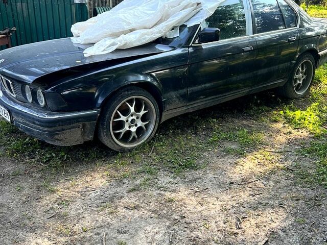 Черный БМВ 7 Серия, объемом двигателя 3.4 л и пробегом 255 тыс. км за 1400 $, фото 6 на Automoto.ua