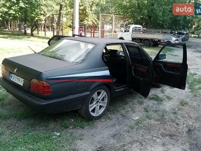 Черный БМВ 7 Серия, объемом двигателя 3.41 л и пробегом 349 тыс. км за 3000 $, фото 5 на Automoto.ua