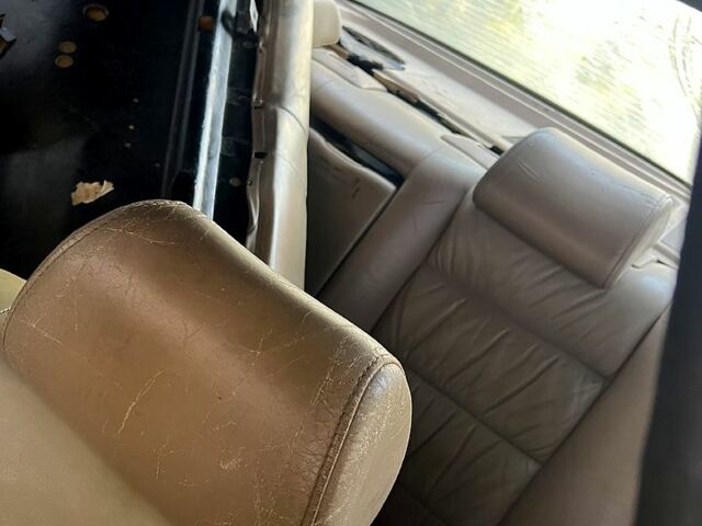 Черный БМВ 7 Серия, объемом двигателя 3.4 л и пробегом 255 тыс. км за 1400 $, фото 7 на Automoto.ua
