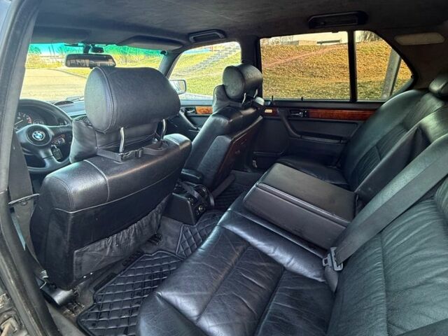 Черный БМВ 7 Серия, объемом двигателя 3 л и пробегом 450 тыс. км за 4500 $, фото 5 на Automoto.ua