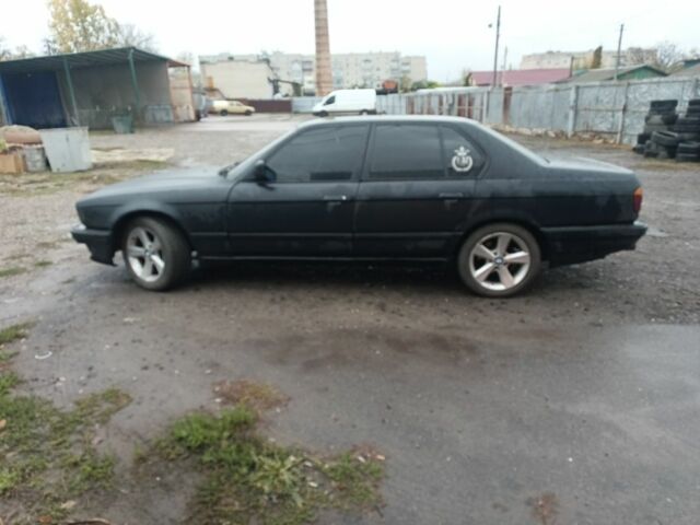 Черный БМВ 7 Серия, объемом двигателя 3 л и пробегом 499 тыс. км за 3500 $, фото 7 на Automoto.ua