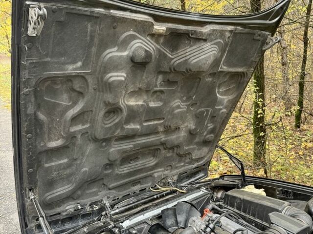 Чорний БМВ 7 Серія, об'ємом двигуна 3.5 л та пробігом 500 тис. км за 2200 $, фото 7 на Automoto.ua