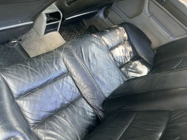 Черный БМВ 7 Серия, объемом двигателя 3.4 л и пробегом 200 тыс. км за 2500 $, фото 5 на Automoto.ua