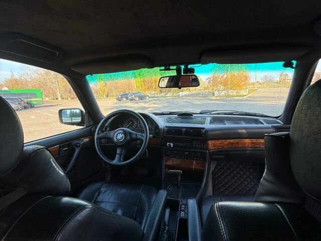 Черный БМВ 7 Серия, объемом двигателя 3 л и пробегом 450 тыс. км за 4500 $, фото 7 на Automoto.ua