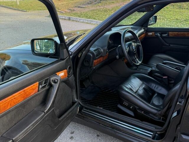 Черный БМВ 7 Серия, объемом двигателя 3 л и пробегом 450 тыс. км за 4500 $, фото 4 на Automoto.ua