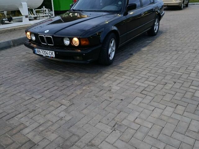 Черный БМВ 7 Серия, объемом двигателя 3.5 л и пробегом 380 тыс. км за 4500 $, фото 5 на Automoto.ua