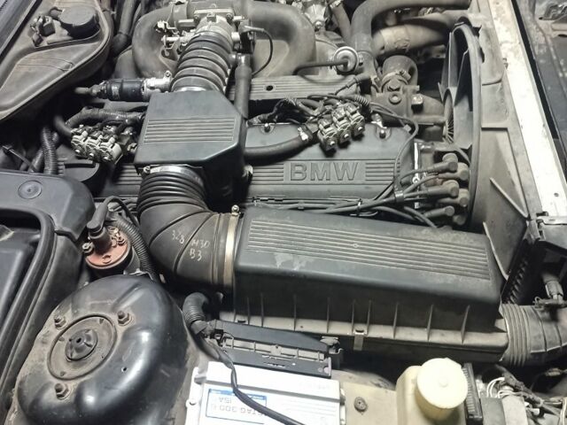 Черный БМВ 7 Серия, объемом двигателя 3 л и пробегом 499 тыс. км за 3500 $, фото 5 на Automoto.ua