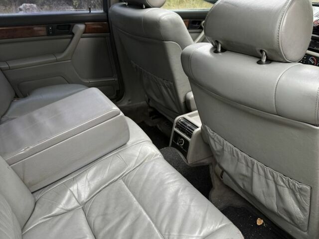 Чорний БМВ 7 Серія, об'ємом двигуна 3.5 л та пробігом 500 тис. км за 2200 $, фото 14 на Automoto.ua