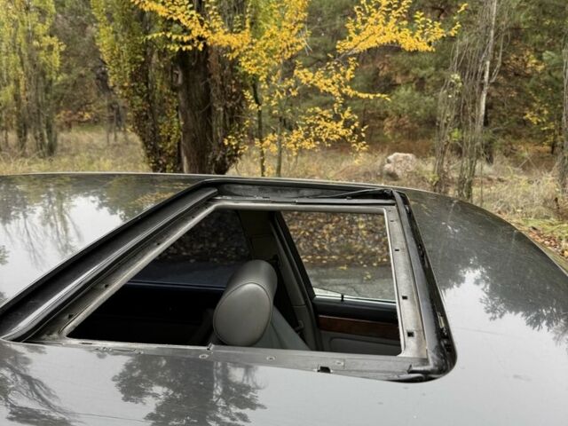 Чорний БМВ 7 Серія, об'ємом двигуна 3.5 л та пробігом 500 тис. км за 2200 $, фото 21 на Automoto.ua