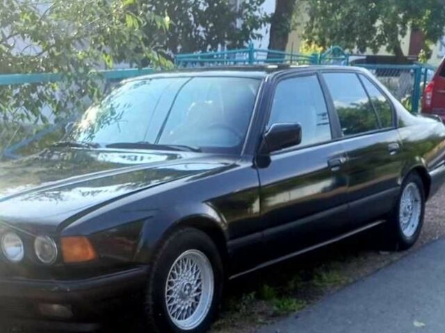 Черный БМВ 7 Серия, объемом двигателя 3 л и пробегом 390 тыс. км за 2500 $, фото 3 на Automoto.ua