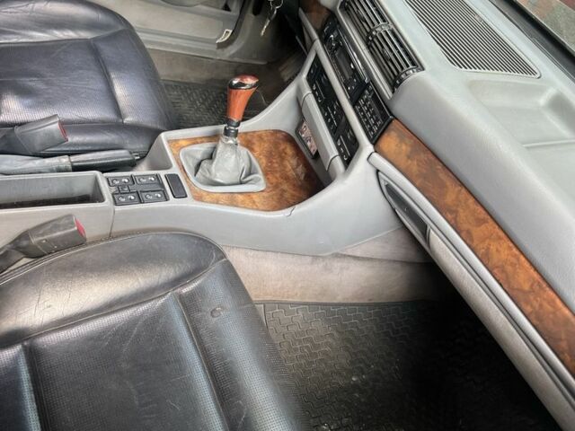 Черный БМВ 7 Серия, объемом двигателя 3.4 л и пробегом 200 тыс. км за 2500 $, фото 4 на Automoto.ua