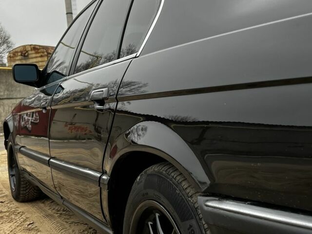 Черный БМВ 7 Серия, объемом двигателя 3 л и пробегом 450 тыс. км за 2200 $, фото 6 на Automoto.ua