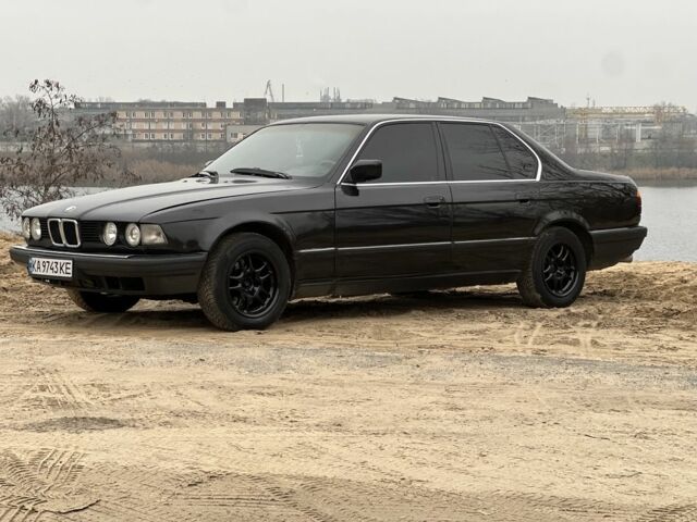 Черный БМВ 7 Серия, объемом двигателя 3 л и пробегом 450 тыс. км за 2200 $, фото 1 на Automoto.ua