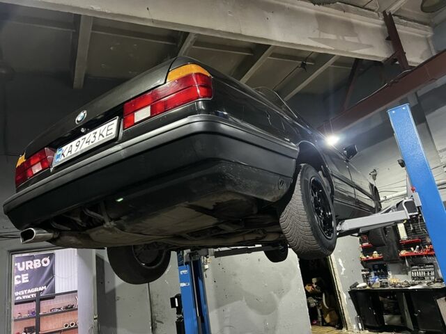 Черный БМВ 7 Серия, объемом двигателя 3 л и пробегом 450 тыс. км за 2200 $, фото 11 на Automoto.ua