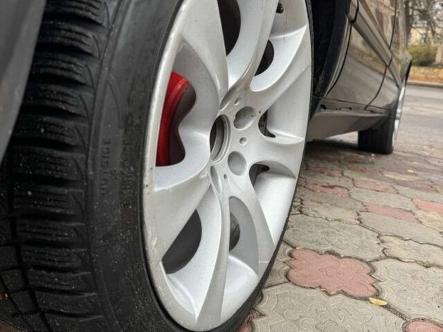 Черный БМВ 7 Серия, объемом двигателя 3.5 л и пробегом 300 тыс. км за 2499 $, фото 11 на Automoto.ua