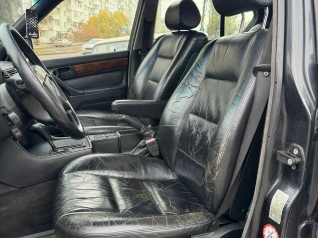 Черный БМВ 7 Серия, объемом двигателя 3.5 л и пробегом 300 тыс. км за 2499 $, фото 16 на Automoto.ua