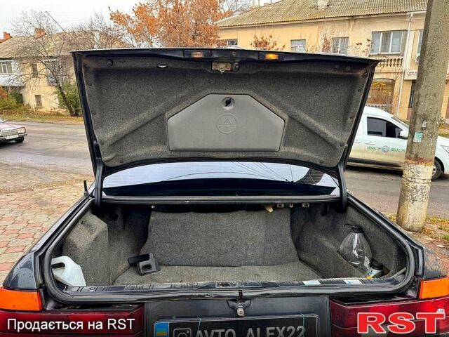 Черный БМВ 7 Серия, объемом двигателя 3.5 л и пробегом 300 тыс. км за 2499 $, фото 13 на Automoto.ua