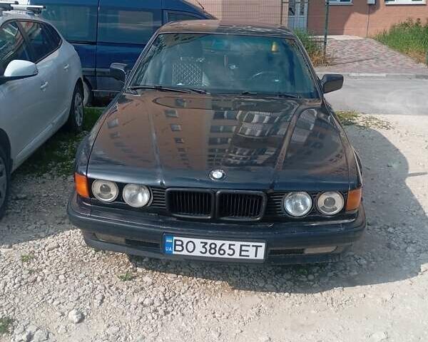 Черный БМВ 7 Серия, объемом двигателя 3 л и пробегом 300 тыс. км за 2000 $, фото 1 на Automoto.ua