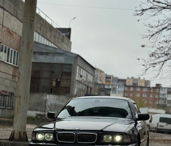 Черный БМВ 7 Серия, объемом двигателя 3 л и пробегом 480 тыс. км за 4950 $, фото 2 на Automoto.ua