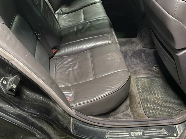Чорний БМВ 7 Серія, об'ємом двигуна 4 л та пробігом 396 тис. км за 1999 $, фото 6 на Automoto.ua