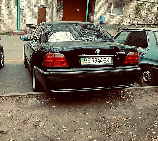 Черный БМВ 7 Серия, объемом двигателя 2.8 л и пробегом 250 тыс. км за 4500 $, фото 2 на Automoto.ua
