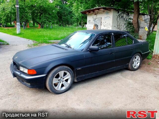 Черный БМВ 7 Серия, объемом двигателя 5.4 л и пробегом 272 тыс. км за 3800 $, фото 1 на Automoto.ua