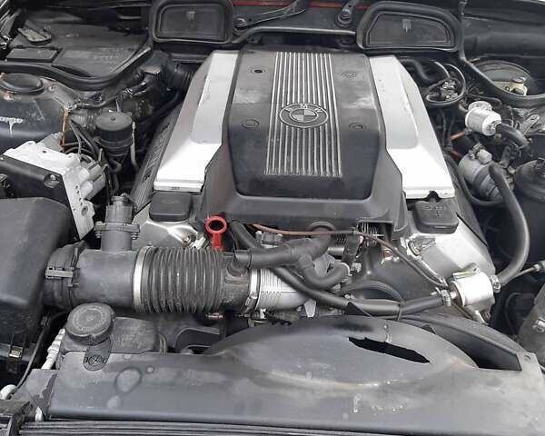 Черный БМВ 7 Серия, объемом двигателя 4.4 л и пробегом 340 тыс. км за 6600 $, фото 3 на Automoto.ua