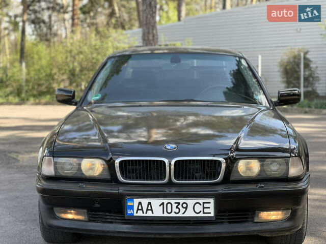 Чорний БМВ 7 Серія, об'ємом двигуна 4.4 л та пробігом 400 тис. км за 3850 $, фото 2 на Automoto.ua
