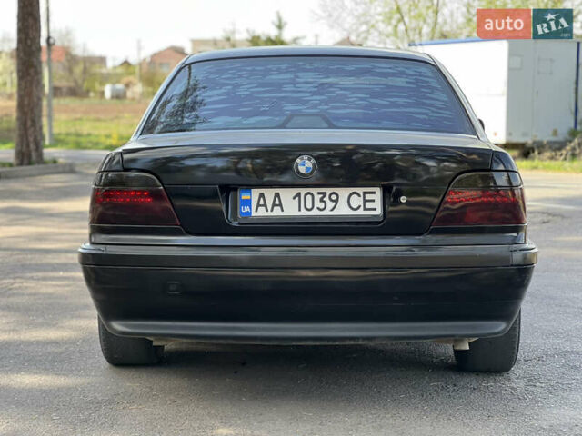 Чорний БМВ 7 Серія, об'ємом двигуна 4.4 л та пробігом 400 тис. км за 3850 $, фото 9 на Automoto.ua
