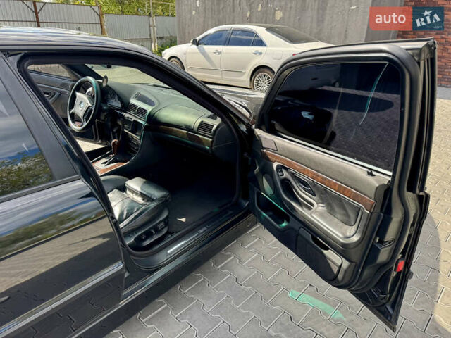 Чорний БМВ 7 Серія, об'ємом двигуна 4.4 л та пробігом 381 тис. км за 7200 $, фото 9 на Automoto.ua