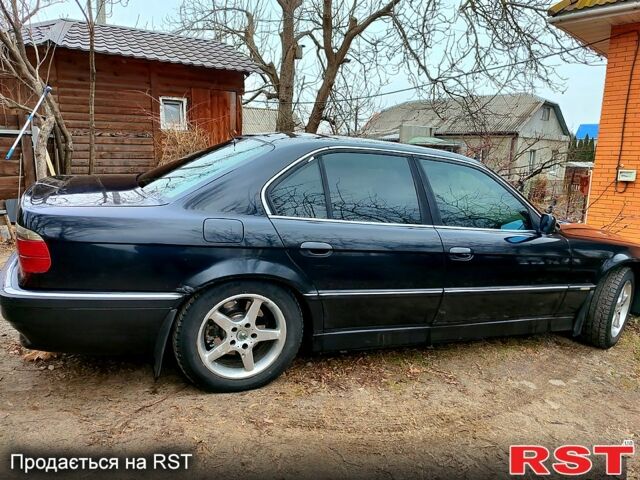 Черный БМВ 7 Серия, объемом двигателя 3.5 л и пробегом 365 тыс. км за 4000 $, фото 4 на Automoto.ua