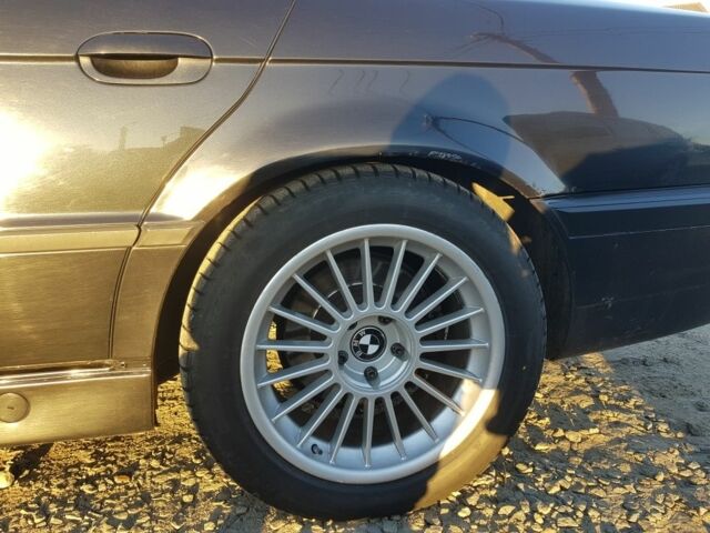 Чорний БМВ 7 Серія, об'ємом двигуна 3.5 л та пробігом 400 тис. км за 4200 $, фото 18 на Automoto.ua