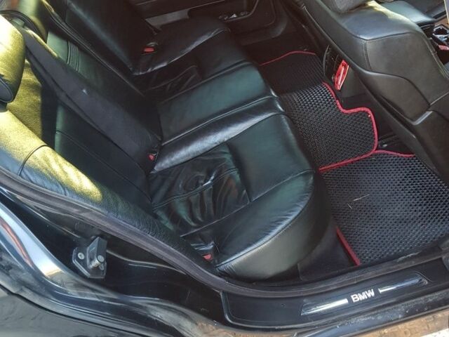 Чорний БМВ 7 Серія, об'ємом двигуна 3.5 л та пробігом 400 тис. км за 4200 $, фото 13 на Automoto.ua