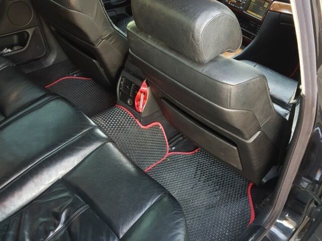 Чорний БМВ 7 Серія, об'ємом двигуна 3.5 л та пробігом 400 тис. км за 4200 $, фото 10 на Automoto.ua