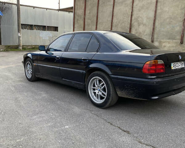 Чорний БМВ 7 Серія, об'ємом двигуна 2.5 л та пробігом 300 тис. км за 3350 $, фото 2 на Automoto.ua