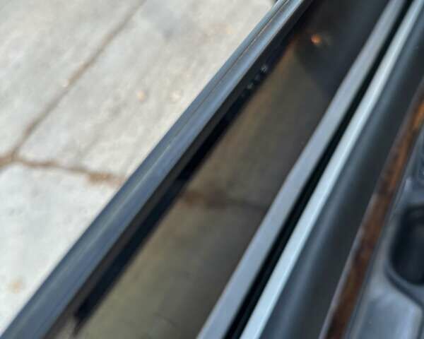 Черный БМВ 7 Серия, объемом двигателя 3 л и пробегом 310 тыс. км за 5000 $, фото 10 на Automoto.ua