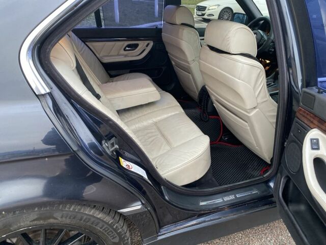 Черный БМВ 7 Серия, объемом двигателя 3.5 л и пробегом 250 тыс. км за 3300 $, фото 17 на Automoto.ua