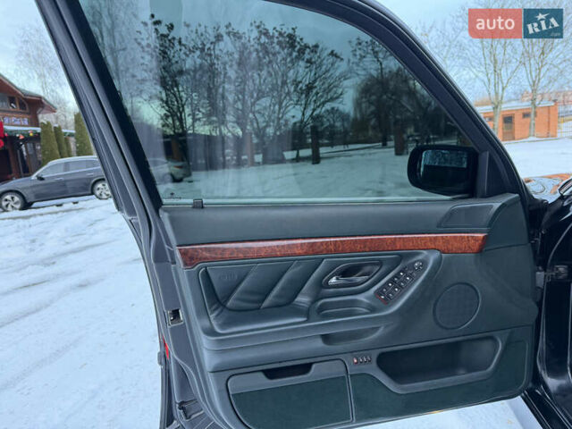 Чорний БМВ 7 Серія, об'ємом двигуна 4.4 л та пробігом 409 тис. км за 9200 $, фото 15 на Automoto.ua