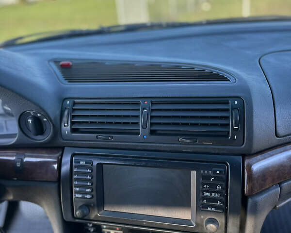 Чорний БМВ 7 Серія, об'ємом двигуна 3.5 л та пробігом 530 тис. км за 7700 $, фото 26 на Automoto.ua