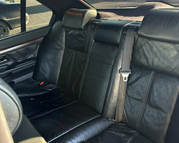 Чорний БМВ 7 Серія, об'ємом двигуна 3.5 л та пробігом 530 тис. км за 7700 $, фото 32 на Automoto.ua