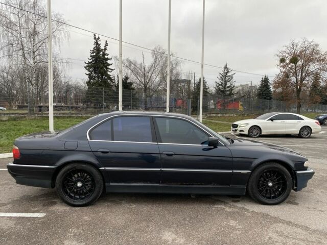 Черный БМВ 7 Серия, объемом двигателя 3.5 л и пробегом 250 тыс. км за 3300 $, фото 6 на Automoto.ua